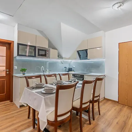 The Dante House Seberov Apartamento *