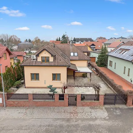 The Dante House Seberov Apartment Prag