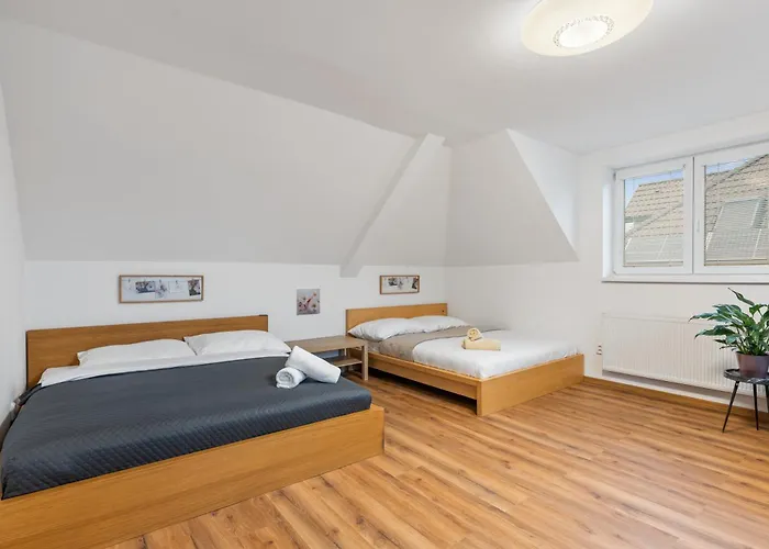 The Dante House Seberov * Prag