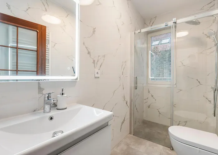The Dante House Seberov Apartment